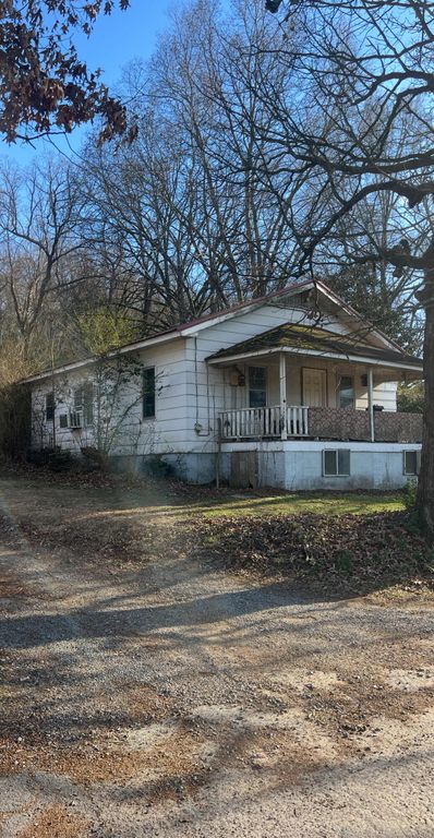 140 Green Row, Calhoun, GA 30701