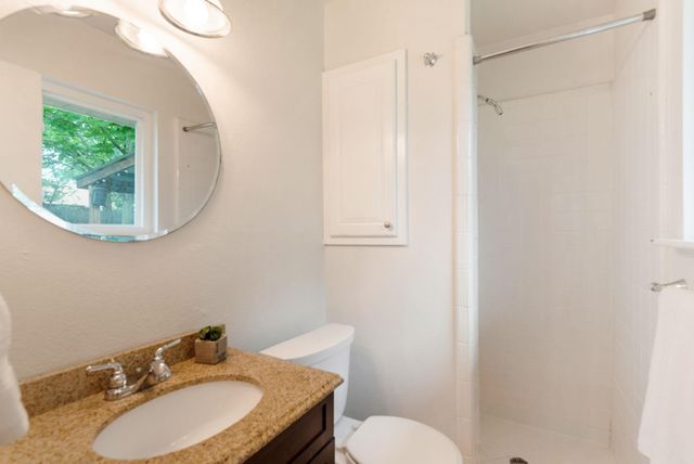 8203 Easter CV, Austin, TX 78757