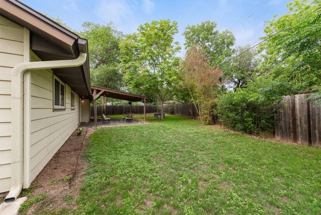 8203 Easter CV, Austin, TX 78757