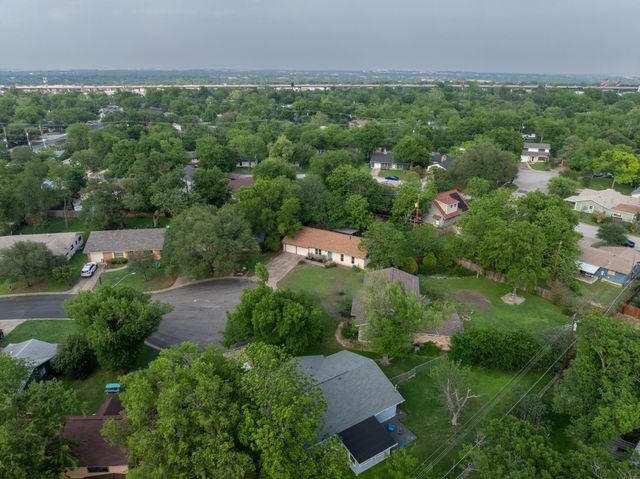 8203 Easter CV, Austin, TX 78757
