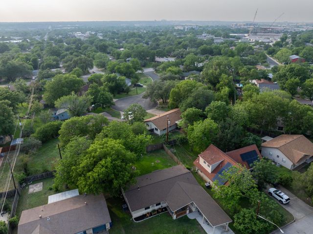 8203 Easter CV, Austin, TX 78757
