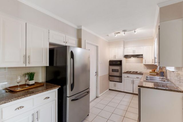 8203 Easter CV, Austin, TX 78757