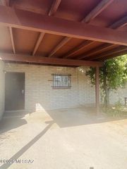 302 W Lee Street, Tucson, AZ 85705