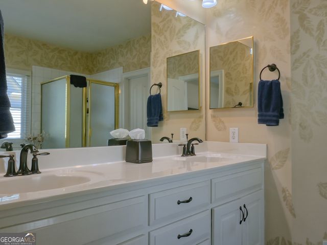 216 Montrose Drive, Mcdonough, GA 30253