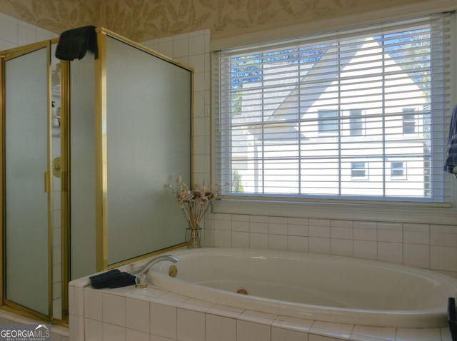 216 Montrose Drive, Mcdonough, GA 30253