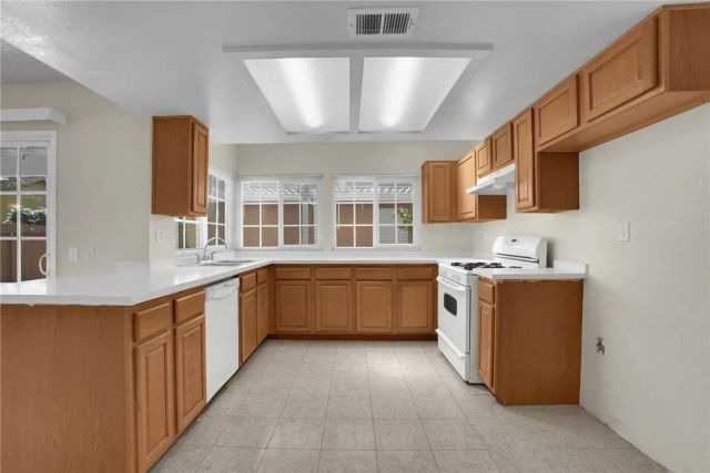 23871 Parkland Ave, Moreno Valley, CA 92557