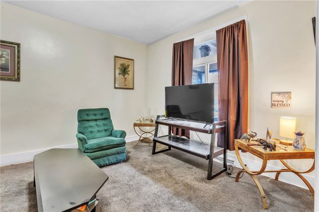 1233 Kenneth Avenue, Arnold, PA 15068