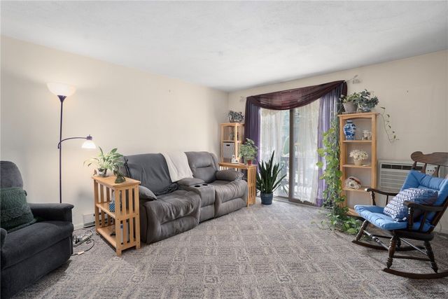 1190 Charles Street 18, North Providence, RI 02904