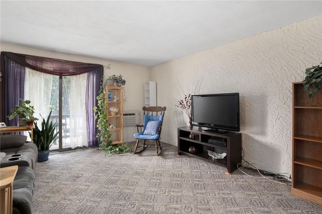 1190 Charles Street 18, North Providence, RI 02904