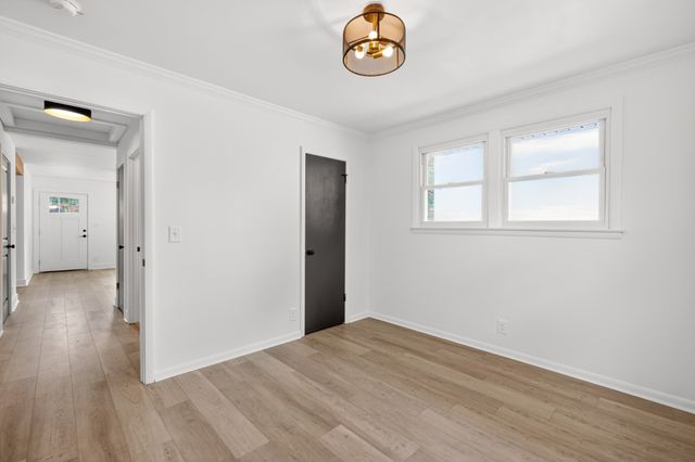 1413 Porter Rd, Nashville, TN 37206