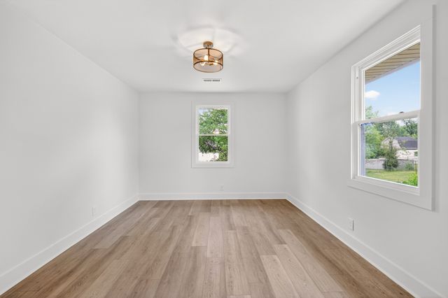 1413 Porter Rd, Nashville, TN 37206