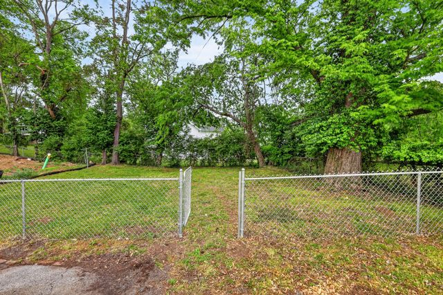 1413 Porter Rd, Nashville, TN 37206