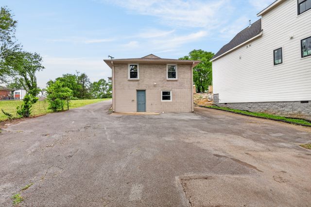 1413 Porter Rd, Nashville, TN 37206