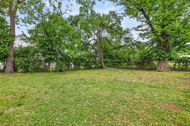 1413 Porter Rd, Nashville, TN 37206