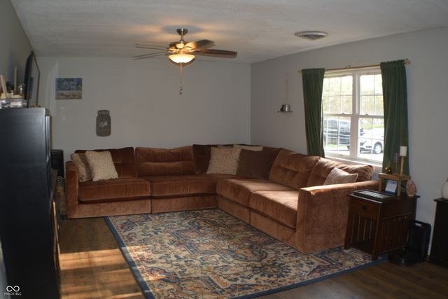 5275 Wilbur Road, Martinsville, IN 46151
