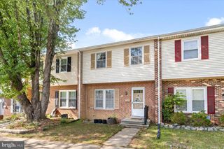 202 OVERLOOK CT, Fredericksburg, VA 22405