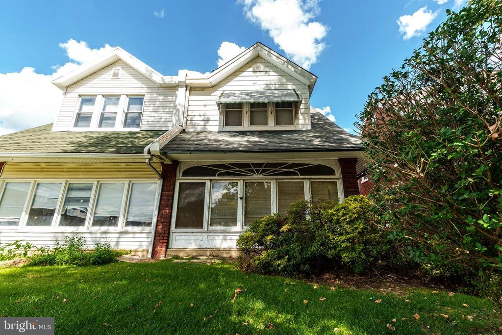 1103 DYRE ST, Philadelphia, PA 19124