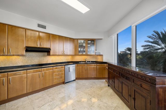 19333 Collins Avenue 504, Sunny Isles Beach, FL 33160