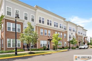 21 Green Street, North Brunswick, NJ 08902