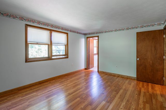 41 Lund Drive, Hudson, NH 03051