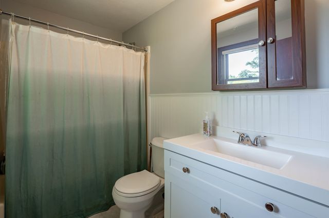 41 Lund Drive, Hudson, NH 03051