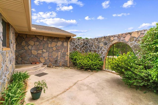 812 W Fort Street, Chatsworth, GA 30705