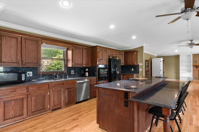 812 W Fort Street, Chatsworth, GA 30705