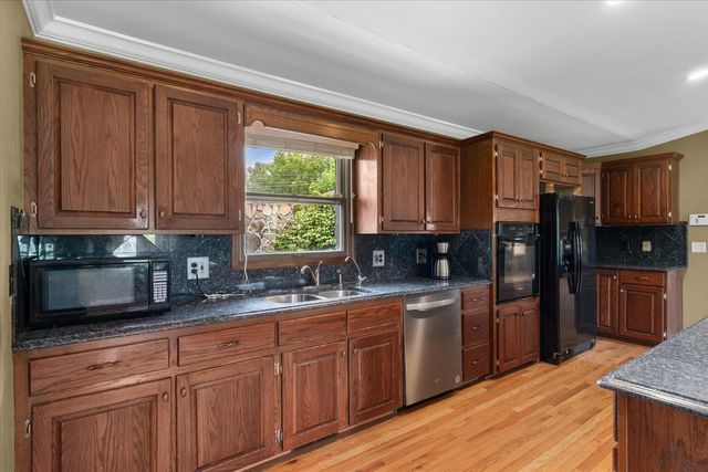 812 W Fort Street, Chatsworth, GA 30705