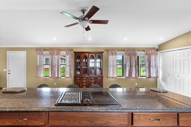 812 W Fort Street, Chatsworth, GA 30705