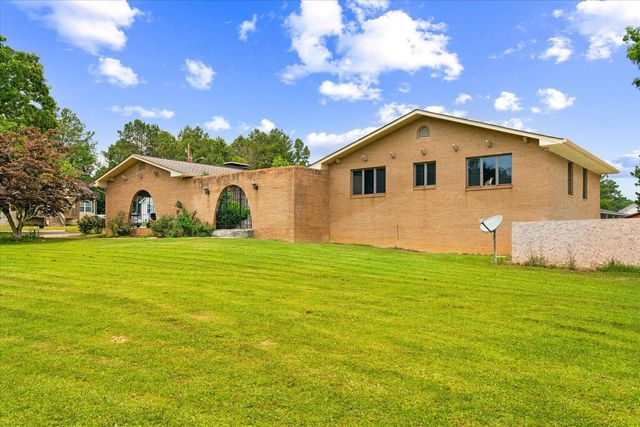 812 W Fort Street, Chatsworth, GA 30705