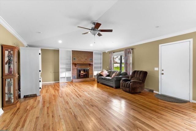 812 W Fort Street, Chatsworth, GA 30705