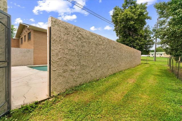 812 W Fort Street, Chatsworth, GA 30705