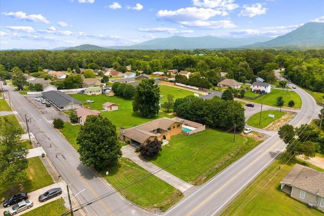 812 W Fort Street, Chatsworth, GA 30705