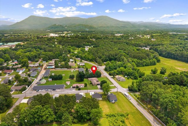 812 W Fort Street, Chatsworth, GA 30705