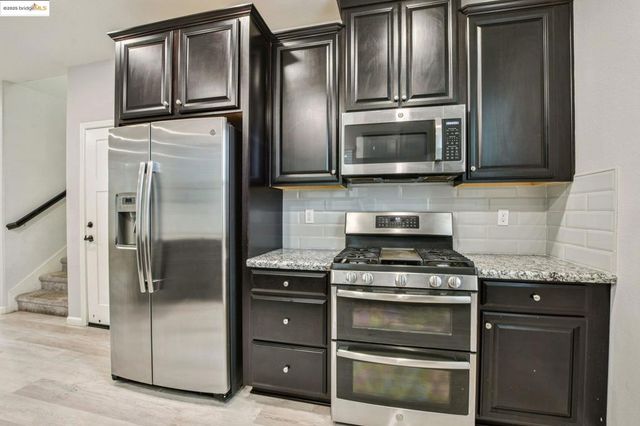 7506 Clear Lake Aly, Sacramento, CA 95829