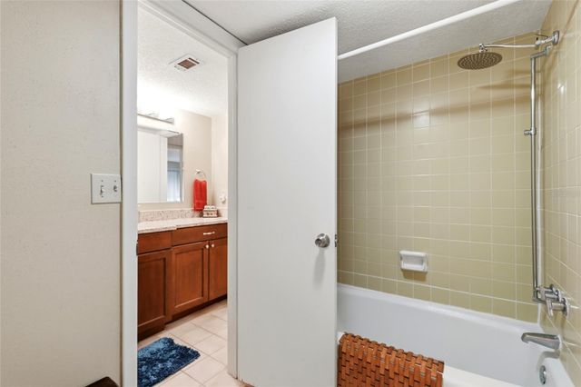 2508 SW 14TH DRIVE 216, Gainesville, FL 32608