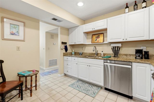 2508 SW 14TH DRIVE 216, Gainesville, FL 32608