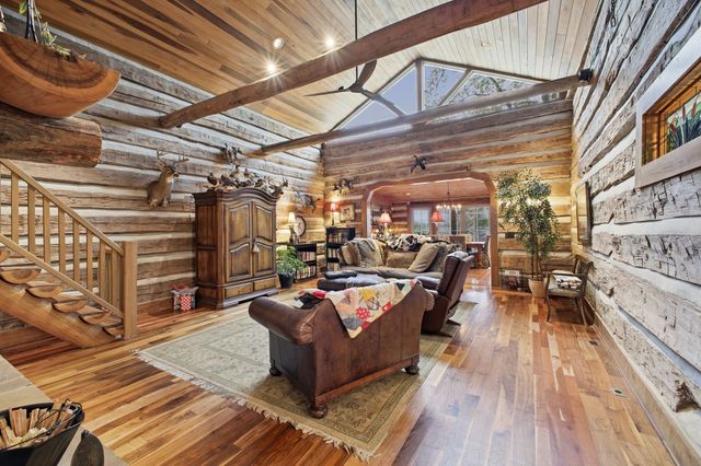 1004 Mill Pond Road, Mount Pleasant, TN 38474