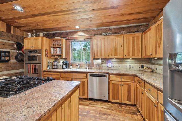 1004 Mill Pond Road, Mount Pleasant, TN 38474