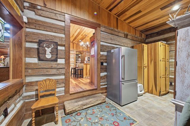 1004 Mill Pond Road, Mount Pleasant, TN 38474