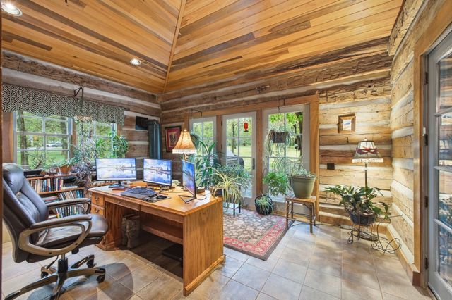 1004 Mill Pond Road, Mount Pleasant, TN 38474