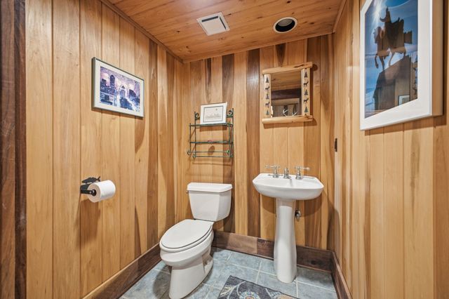 1004 Mill Pond Road, Mount Pleasant, TN 38474