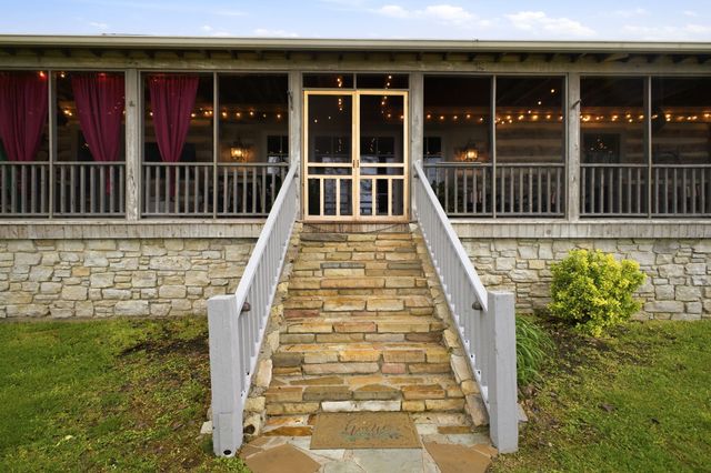 1004 Mill Pond Road, Mount Pleasant, TN 38474