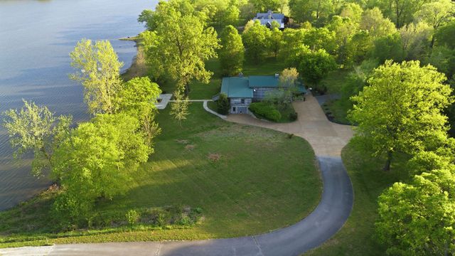 1004 Mill Pond Road, Mount Pleasant, TN 38474