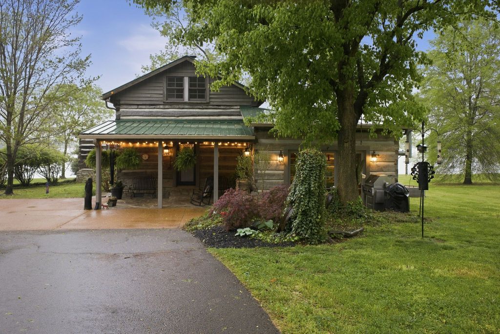 1004 Mill Pond Road, Mount Pleasant, TN 38474