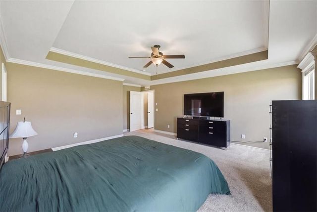 851 Creekmoor Pond Lane, Raymore, MO 64083