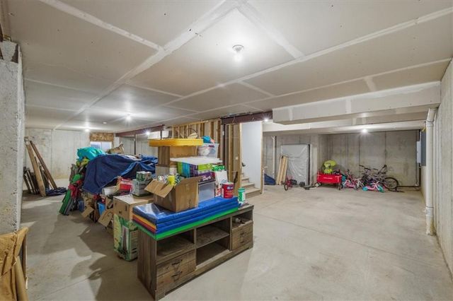 851 Creekmoor Pond Lane, Raymore, MO 64083