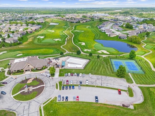 851 Creekmoor Pond Lane, Raymore, MO 64083