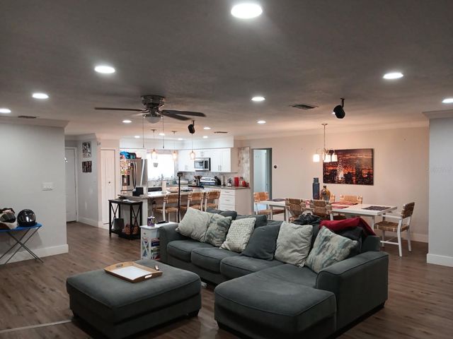 10633 WINDSOR PLACE, Orlando, FL 32821