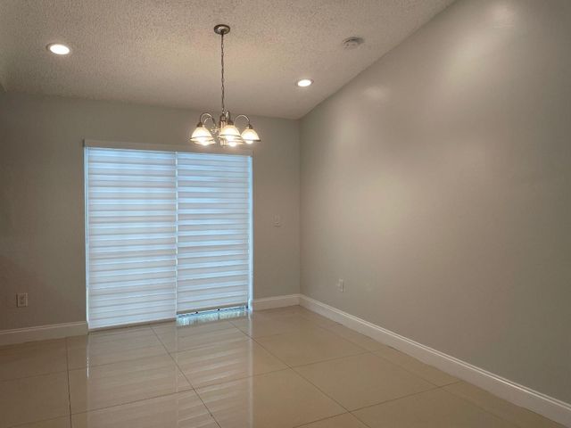 9881 NW 4th Street, Pembroke Pines, FL 33024